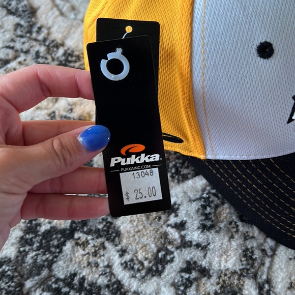 Austin Bruins Hat - Picture 3 of 7